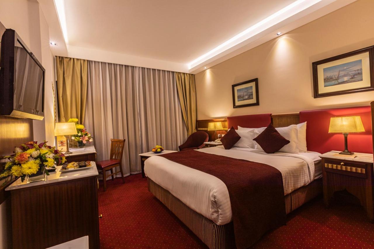 Flamenco Hotel 4*